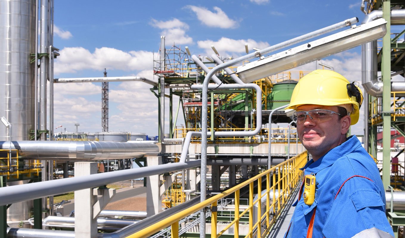 banner-background-oil-refinery-1